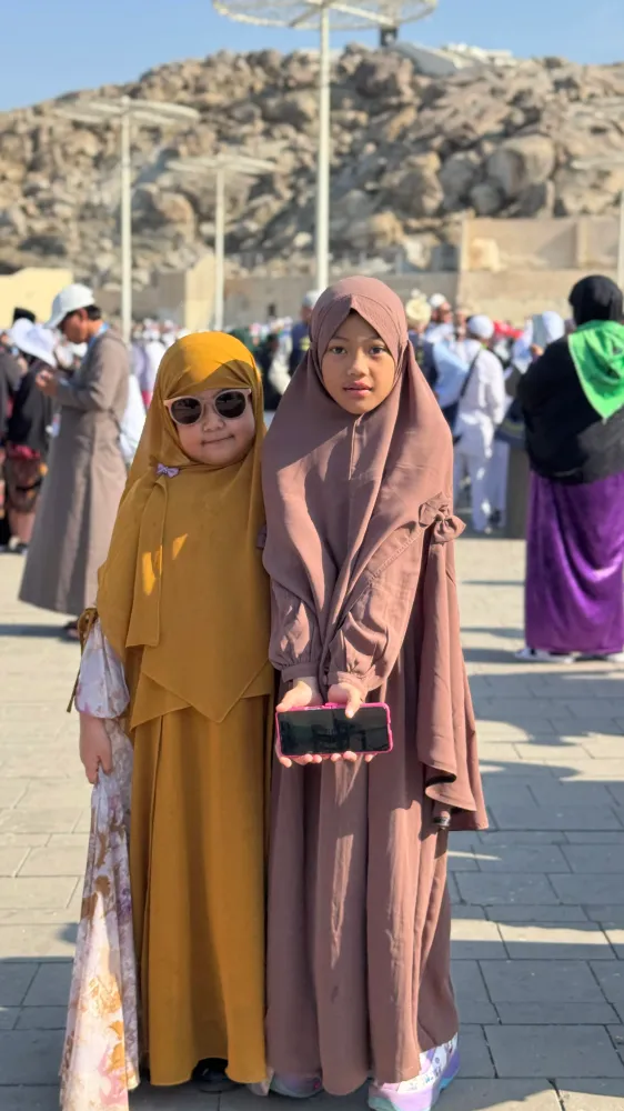Anak Anak Jamaah di Tanah Suci